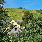Am Alten Winzerhof شقة